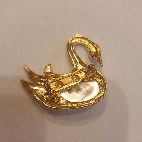 Vintage Faux Pearl And Rhinestone Swan Brooch Pin - Picture 2 of 3
